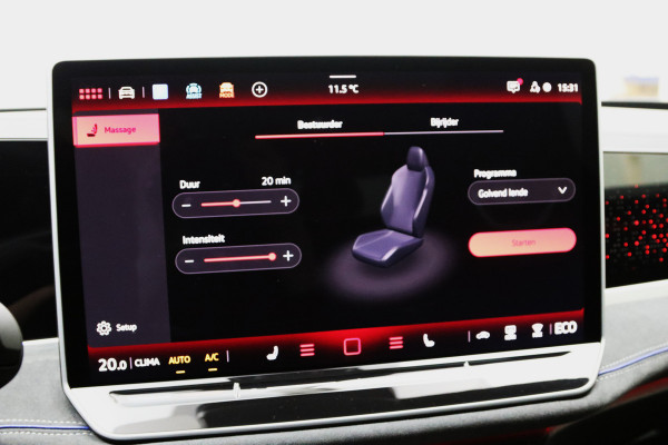 Volkswagen Passat Variant 1.5 eHybrid R-Line 272 PK PHEV, Panoramadak, Trekhaak, Black-Style, Head-Up, Massage