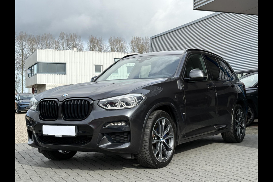BMW X3 xDrive30e M Sport Plug-in Hybride | PHEV | Elek. Trekhaak | 20 inch | M pakket | Stoelverwarming | Shadowline Exterior | Adaptive Led verlichting | Hifi | Volledig digitaal instrumentenpaneel