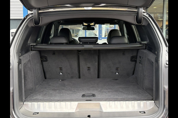 BMW X3 xDrive30e M Sport Plug-in Hybride | PHEV | Elek. Trekhaak | 20 inch | M pakket | Stoelverwarming | Shadowline Exterior | Adaptive Led verlichting | Hifi | Volledig digitaal instrumentenpaneel