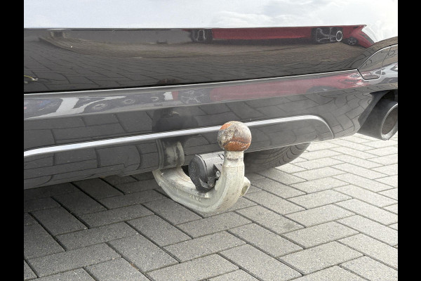 BMW X3 xDrive30e M Sport Plug-in Hybride | PHEV | Elek. Trekhaak | 20 inch | M pakket | Stoelverwarming | Shadowline Exterior | Adaptive Led verlichting | Hifi | Volledig digitaal instrumentenpaneel