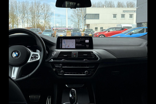 BMW X3 xDrive30e M Sport Plug-in Hybride | PHEV | Elek. Trekhaak | 20 inch | M pakket | Stoelverwarming | Shadowline Exterior | Adaptive Led verlichting | Hifi | Volledig digitaal instrumentenpaneel