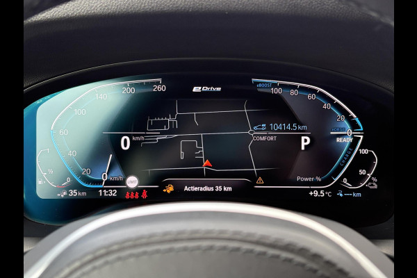 BMW X3 xDrive30e M Sport Plug-in Hybride | PHEV | Elek. Trekhaak | 20 inch | M pakket | Stoelverwarming | Shadowline Exterior | Adaptive Led verlichting | Hifi | Volledig digitaal instrumentenpaneel