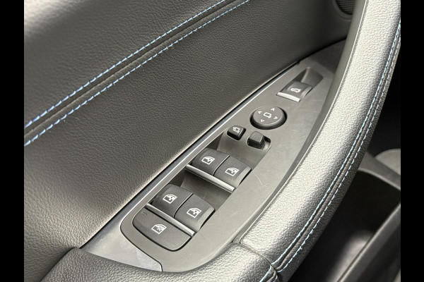 BMW X3 xDrive30e M Sport Plug-in Hybride | PHEV | Elek. Trekhaak | 20 inch | M pakket | Stoelverwarming | Shadowline Exterior | Adaptive Led verlichting | Hifi | Volledig digitaal instrumentenpaneel