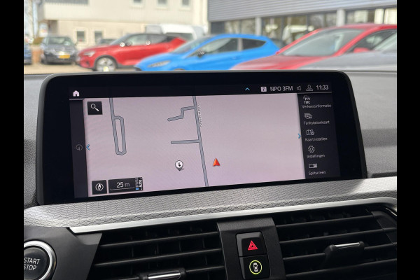 BMW X3 xDrive30e M Sport Plug-in Hybride | PHEV | Elek. Trekhaak | 20 inch | M pakket | Stoelverwarming | Shadowline Exterior | Adaptive Led verlichting | Hifi | Volledig digitaal instrumentenpaneel