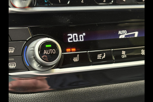 BMW X3 xDrive30e M Sport Plug-in Hybride | PHEV | Elek. Trekhaak | 20 inch | M pakket | Stoelverwarming | Shadowline Exterior | Adaptive Led verlichting | Hifi | Volledig digitaal instrumentenpaneel