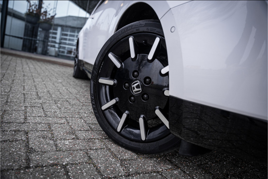 Honda E Advance 16" Rijbereik tot 222km (WLTP)