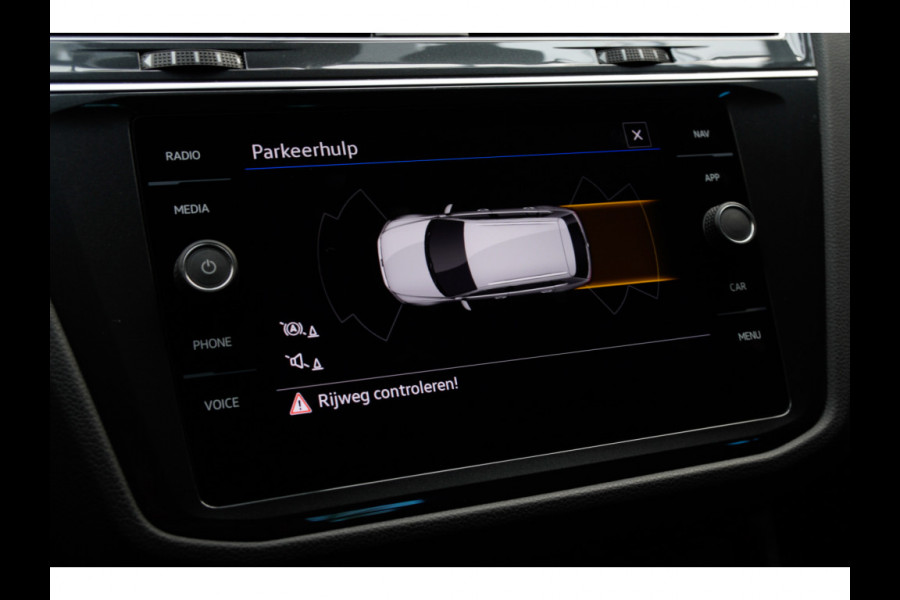 Volkswagen Tiguan 2.0 TSI 4M Alcantara leer Virtual 360 PDC Climate voor & achter Stuurverwarming LM velgen BTW auto
