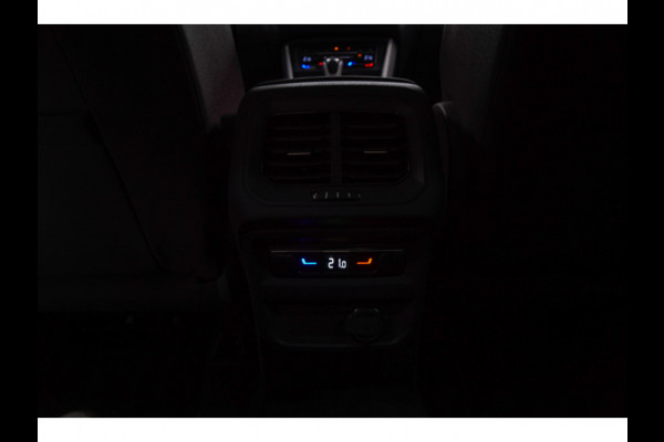 Volkswagen Tiguan 2.0 TSI 4M Alcantara leer Virtual 360 PDC Climate voor & achter Stuurverwarming LM velgen BTW auto