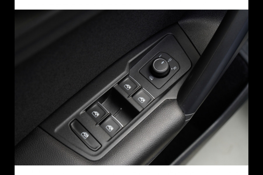 Volkswagen Tiguan 2.0 TSI 4M Alcantara leer Virtual 360 PDC Climate voor & achter Stuurverwarming LM velgen BTW auto