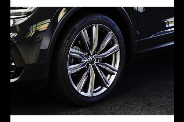 Volkswagen Tiguan 2.0 TSI 4M Alcantara leer Virtual 360 PDC Climate voor & achter Stuurverwarming LM velgen BTW auto