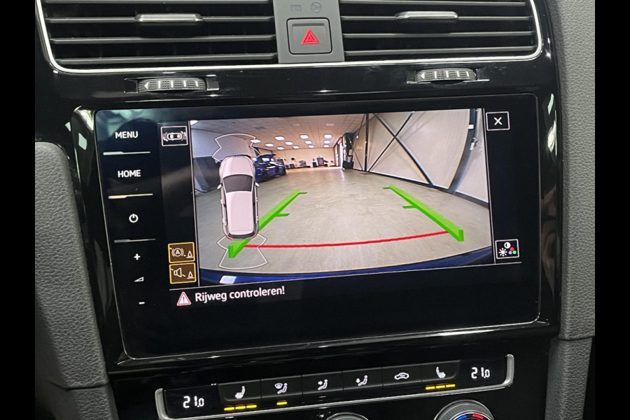 Volkswagen Golf *4Motion R*DYNAUDIO*440PK*AKRA*PANO*MAXTON*ACC*CAM