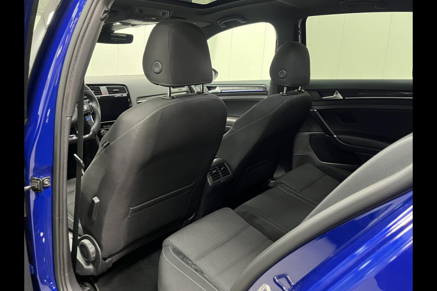 Volkswagen Golf *4Motion R*DYNAUDIO*440PK*AKRA*PANO*MAXTON*ACC*CAM