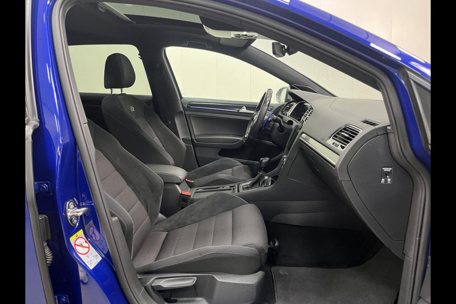 Volkswagen Golf *4Motion R*DYNAUDIO*440PK*AKRA*PANO*MAXTON*ACC*CAM