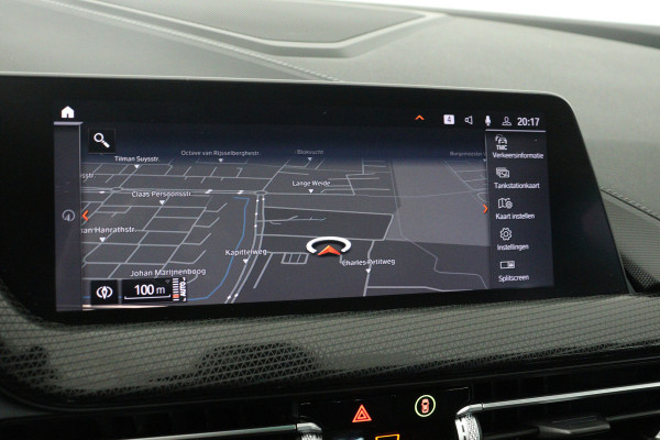 BMW 1-serie 118i High Executive Edition (NAVIGATIE, PARKEERSENSOREN, STOELVERWARMING, LEDER, SPORTSTOELEN, LED)