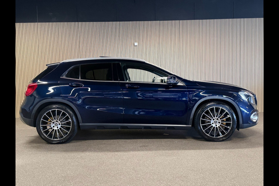 Mercedes-Benz GLA 250 Urban-PANORAMA-MEMORY-360 CAMERA-TREKHAAK-COMPL.