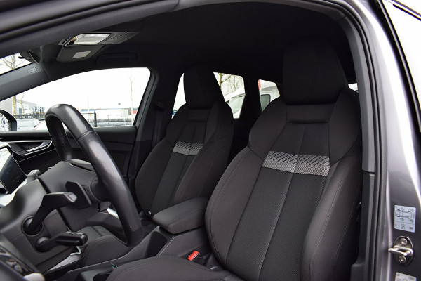 Audi Q4 e-tron 35 Launch edition Advanced 55 kWh | Matrix | Stoelverw. | 21" LM | CarPlay