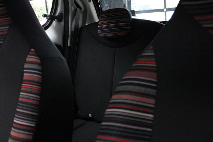 Citroën C1 1.0 VTi Feel Navi LED Airco Cruise Control Stoelverwarming