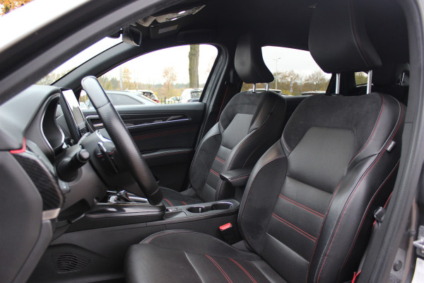 Renault Arkana 1.3 TCe 140 R.S. Line / Camera / Leder / 18'' / Bose / Keyless / Sfeerverlichting / Navigatie / Dodehoek / DAB / ACC / Stoelverwarming