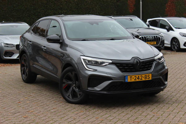 Renault Arkana 1.3 TCe 140 R.S. Line / Camera / Leder / 18'' / Bose / Keyless / Sfeerverlichting / Navigatie / Dodehoek / DAB / ACC / Stoelverwarming