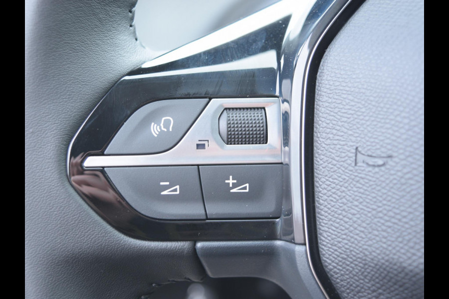 Peugeot 208 1.2 Hybrid 110 e-DCS6 Business PARKEERSENSOREN MET CAMERA | DONKER GETINT GLAS | AIRCO | DEMO