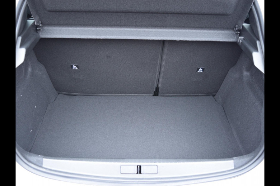 Peugeot 208 1.2 Hybrid 110 e-DCS6 Business PARKEERSENSOREN MET CAMERA | DONKER GETINT GLAS | AIRCO | DEMO