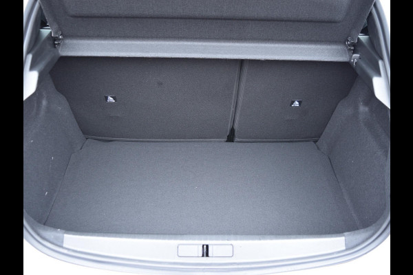 Peugeot 208 1.2 Hybrid 110 e-DCS6 Business PARKEERSENSOREN MET CAMERA | DONKER GETINT GLAS | AIRCO | DEMO