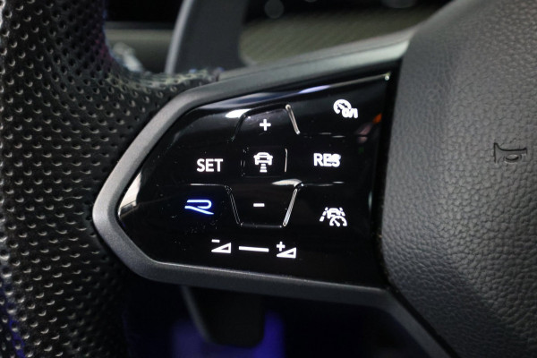 Volkswagen Golf 2.0 TSI R 4Motion 333+PK 20 Years Edition BTW/AKRAPOVIC/IQ/VIRTUAL/PANO/ALCANTARA+S.VERWARMING/ACC/12 MND GARANTIE