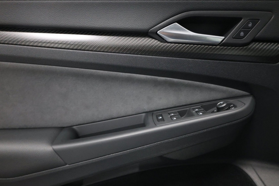 Volkswagen Golf 2.0 TSI R 4Motion 333+PK 20 Years Edition BTW/AKRAPOVIC/IQ/VIRTUAL/PANO/ALCANTARA+S.VERWARMING/ACC/12 MND GARANTIE