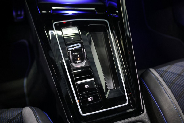 Volkswagen Golf 2.0 TSI R 4Motion 333+PK 20 Years Edition BTW/AKRAPOVIC/IQ/VIRTUAL/PANO/ALCANTARA+S.VERWARMING/ACC/12 MND GARANTIE