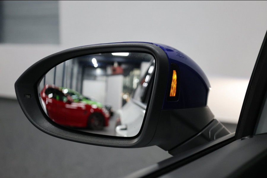 Volkswagen Golf 2.0 TSI R 4Motion 333+PK 20 Years Edition BTW/AKRAPOVIC/IQ/VIRTUAL/PANO/ALCANTARA+S.VERWARMING/ACC/12 MND GARANTIE