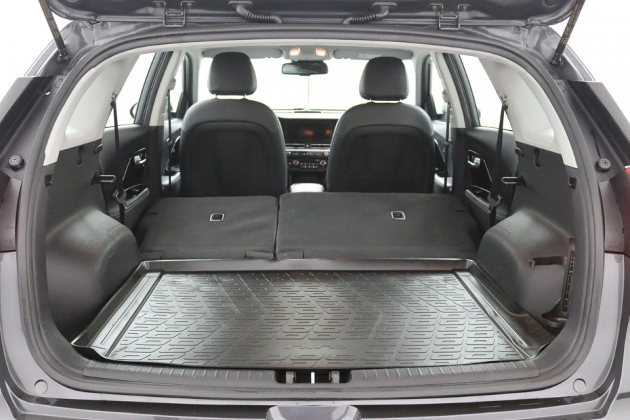 Kia e-Niro D.LINE*64 kWh*3FASE*CARPLAY*CAM*NAVI*ECC*LANE-ASS