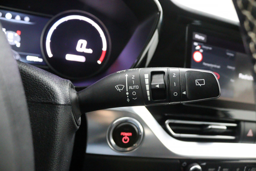 Kia e-Niro D.LINE*64 kWh*3FASE*CARPLAY*CAM*NAVI*ECC*LANE-ASS