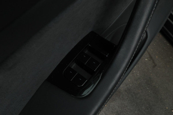 Tesla Model 3 Performance AWD 75 kWh Full Black! Track Modus, Stoelverwarming