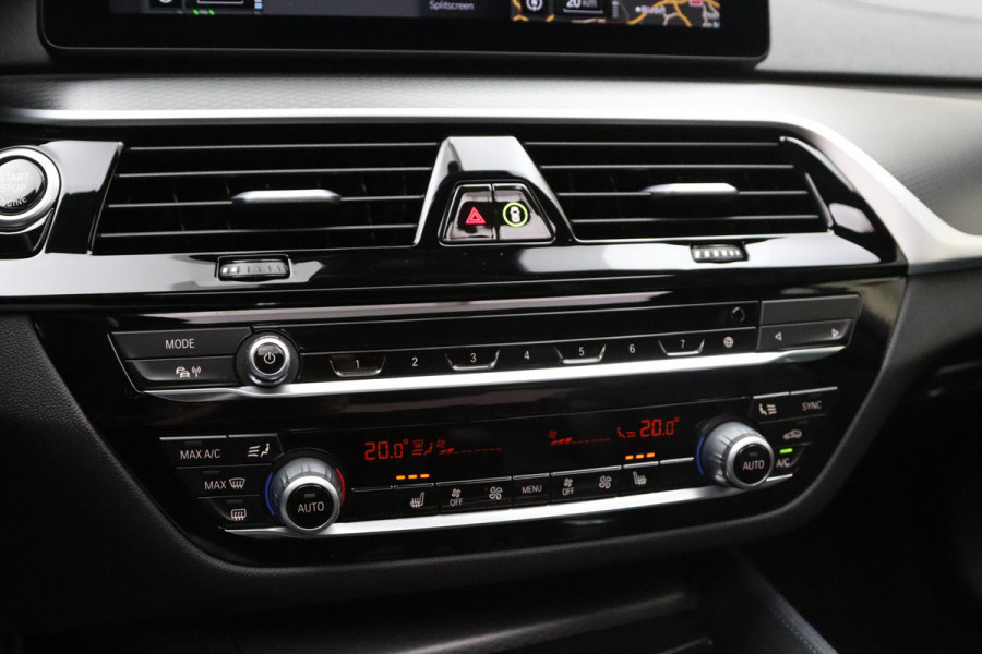 BMW 5 Serie 530e xDrive Business Edition Plus, Kuipstoelen, Schuifdak, Harman/Kardon Sound