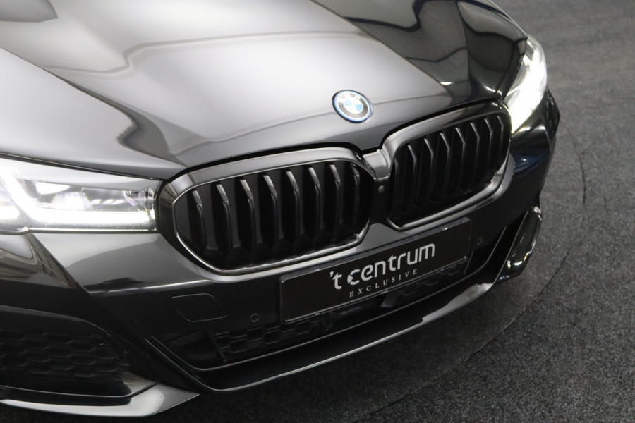 BMW 5 Serie 530e xDrive Business Edition Plus, Kuipstoelen, Schuifdak, Harman/Kardon Sound
