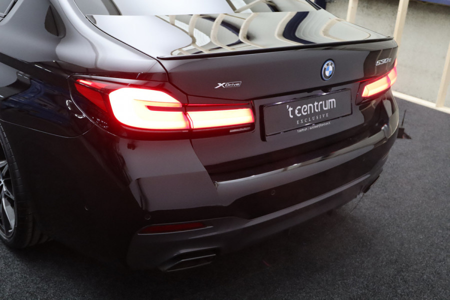 BMW 5 Serie 530e xDrive Business Edition Plus, Kuipstoelen, Schuifdak, Harman/Kardon Sound