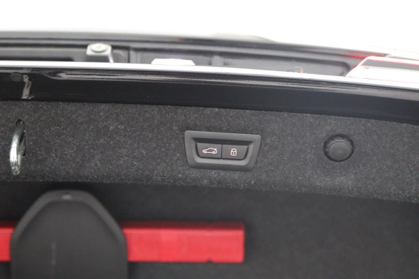 BMW 5 Serie 530e xDrive Business Edition Plus, Kuipstoelen, Schuifdak, Harman/Kardon Sound