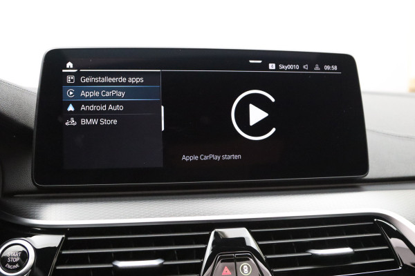 BMW 5 Serie 530e xDrive Business Edition Plus, Kuipstoelen, Schuifdak, Harman/Kardon Sound