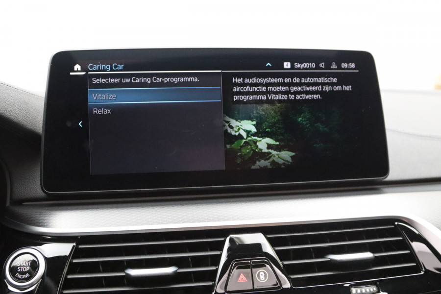 BMW 5 Serie 530e xDrive Business Edition Plus, Kuipstoelen, Schuifdak, Harman/Kardon Sound