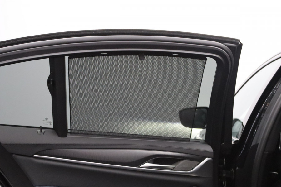 BMW 5 Serie 530e xDrive Business Edition Plus, Kuipstoelen, Schuifdak, Harman/Kardon Sound