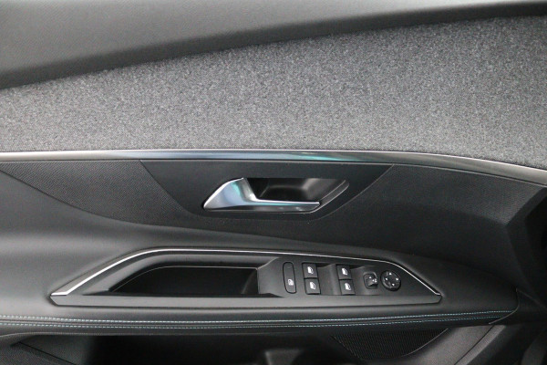 Peugeot 5008 1.2 FACELIFT*NAVI*CAM*HAAK*ECC*CARPLAY*7PERS