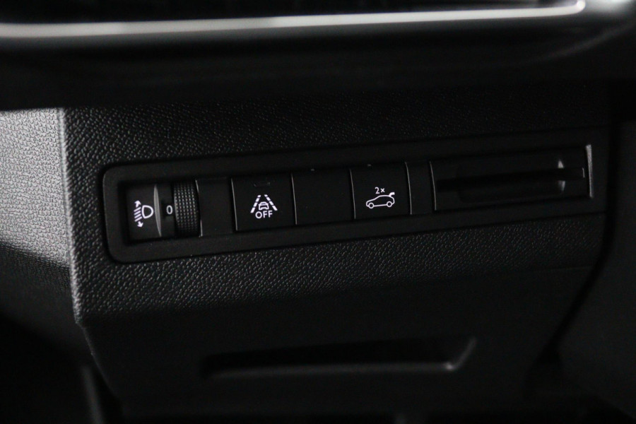 Peugeot 5008 1.2 FACELIFT*NAVI*CAM*HAAK*ECC*CARPLAY*7PERS