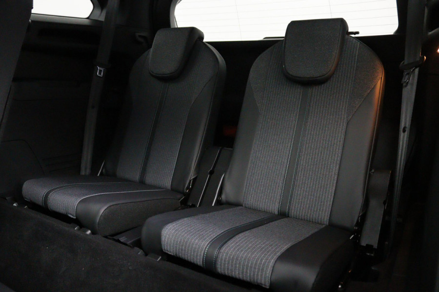 Peugeot 5008 1.2 FACELIFT*NAVI*CAM*HAAK*ECC*CARPLAY*7PERS