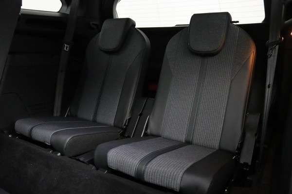 Peugeot 5008 1.2 FACELIFT*NAVI*CAM*HAAK*ECC*CARPLAY*7PERS