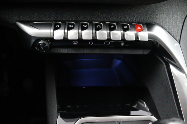 Peugeot 5008 1.2 FACELIFT*NAVI*CAM*HAAK*ECC*CARPLAY*7PERS