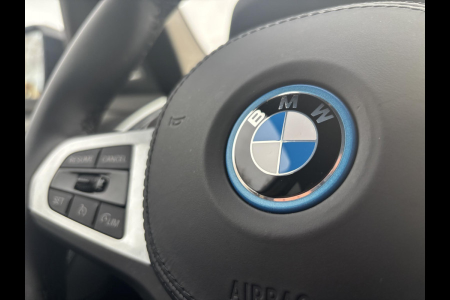 BMW X3 xDrive30e M Sport |SCI | Bellen voor bezichtiging  | Plug-in Hybride | incl. BMW Service Inclusive (5 jaar/100.000 km) | M pakket | Harman Kardon | Sportstoelen | Elektrische stoelen met geheugenfunctie | 360 graden camera | Stoelverwarming | Keyless | Elektrische achterklep | Adaptive Led | High-beam Headlights Control | Head Up Display | Adaptief demping systeem
