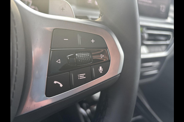 BMW X3 xDrive30e M Sport |SCI | Bellen voor bezichtiging  | Plug-in Hybride | incl. BMW Service Inclusive (5 jaar/100.000 km) | M pakket | Harman Kardon | Sportstoelen | Elektrische stoelen met geheugenfunctie | 360 graden camera | Stoelverwarming | Keyless | Elektrische achterklep | Adaptive Led | High-beam Headlights Control | Head Up Display | Adaptief demping systeem