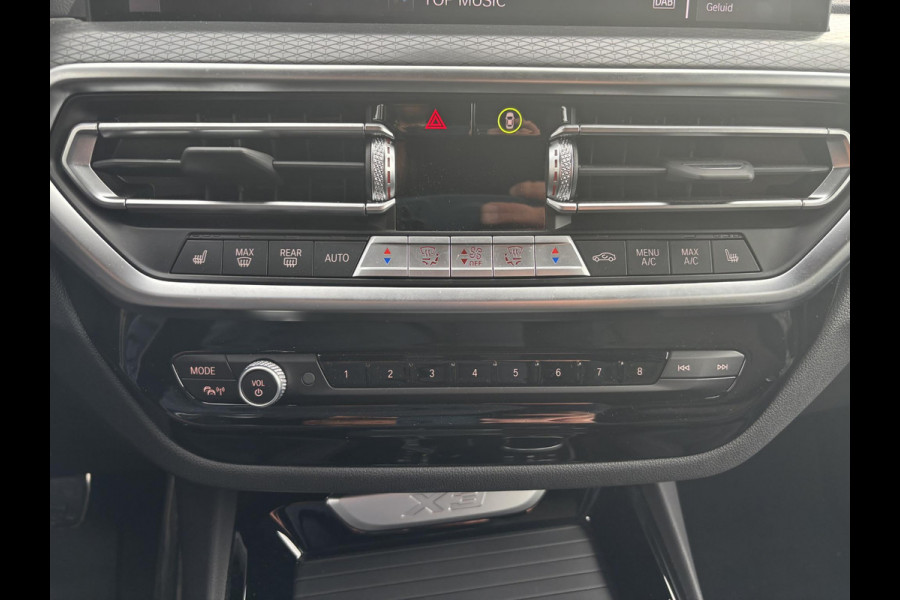 BMW X3 xDrive30e M Sport |SCI | Bellen voor bezichtiging  | Plug-in Hybride | incl. BMW Service Inclusive (5 jaar/100.000 km) | M pakket | Harman Kardon | Sportstoelen | Elektrische stoelen met geheugenfunctie | 360 graden camera | Stoelverwarming | Keyless | Elektrische achterklep | Adaptive Led | High-beam Headlights Control | Head Up Display | Adaptief demping systeem