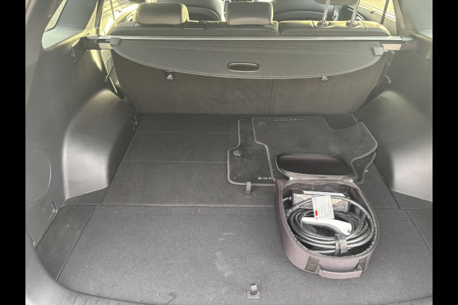 Kia Sorento 1.6 T-GDI Plug-in Hybrid 4WD ExecutiveLine 5p. | Panoramadak | Vol leder | Bose audio | Geuheugenstoelen | Dealer onderhouden