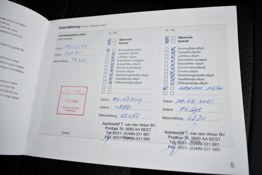 Porsche Cayenne 3.0 Pano Chrono+Sport Trekh Luchtv 21inch BOSE Sfeer